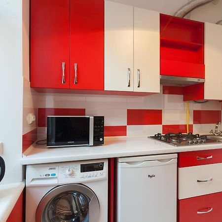 Near Opera Apartment Lviv Ngoại thất bức ảnh
