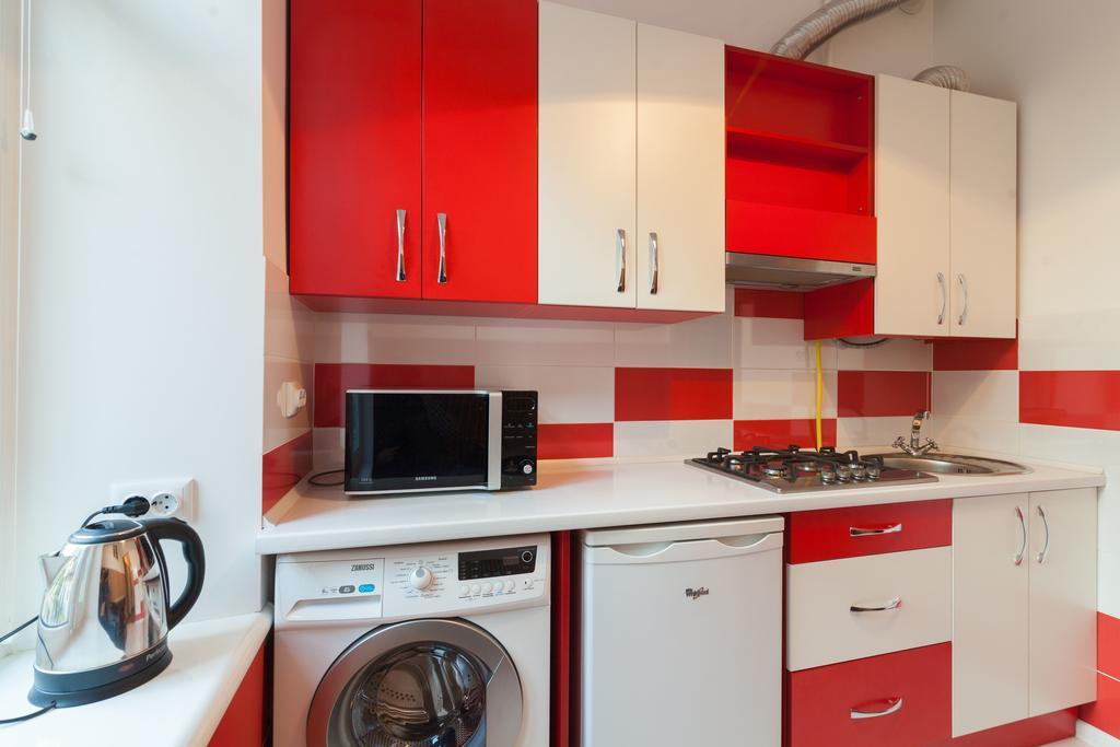 Near Opera Apartment Lviv Ngoại thất bức ảnh